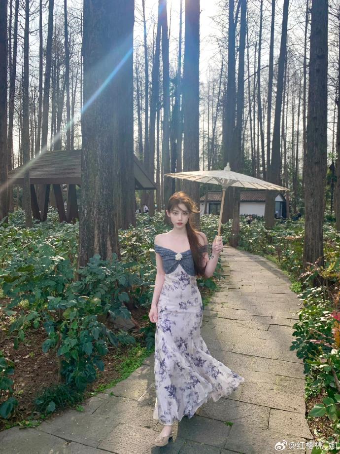 开端 封面