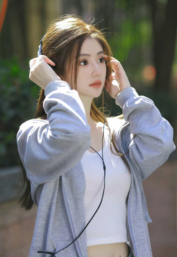六重谎言 封面